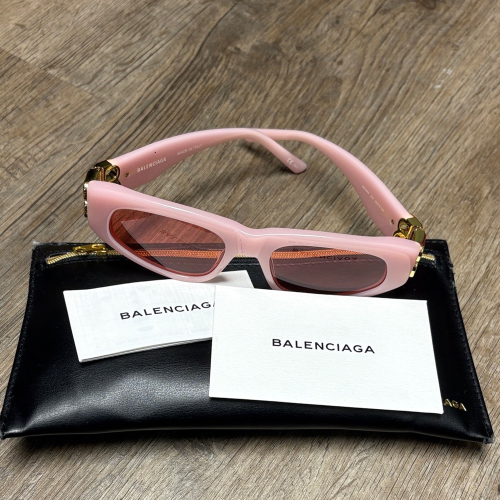 Balenciaga Light Pink Sunglasses with Black Case - Picture 9 of 11